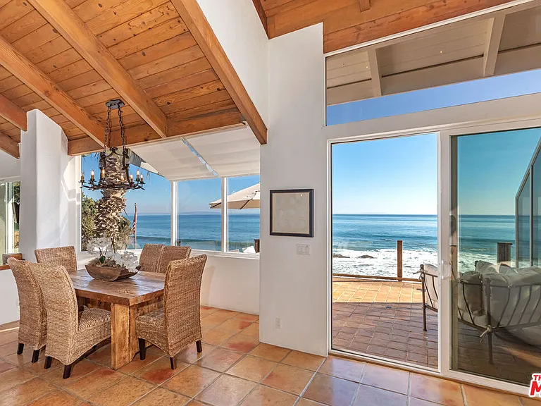 24408 Malibu Rd — Photo 20