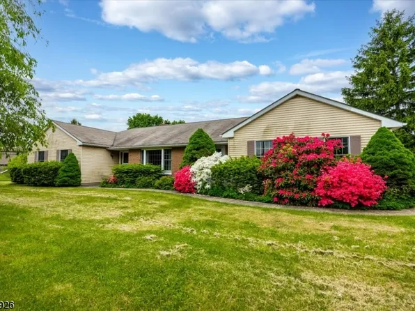 93 Bickel Road, Franklin Twp., NJ 07882