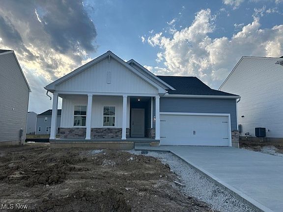 2nd image of 371 Golden Apple Dr
