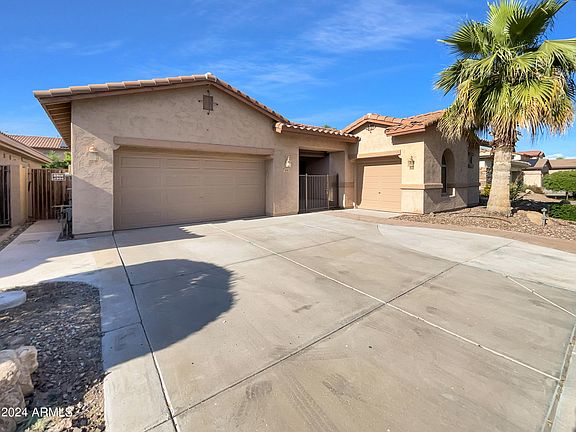 2nd image of 434 W REMINGTON Drive