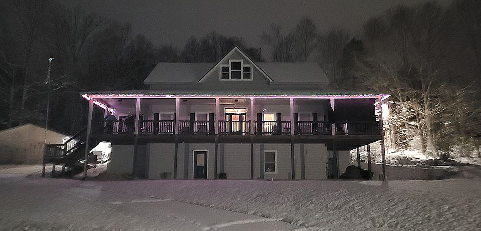 1st image of 210 Mountain View Dr