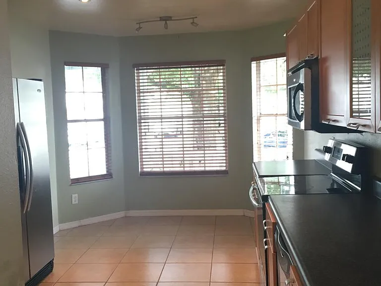 6703 Brittany Chase Ct — Photo 10