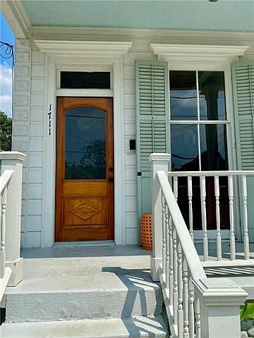 1st image of 1711 Joliet St