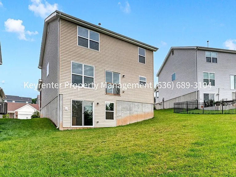 2823 Winding Valley Dr — Photo 34