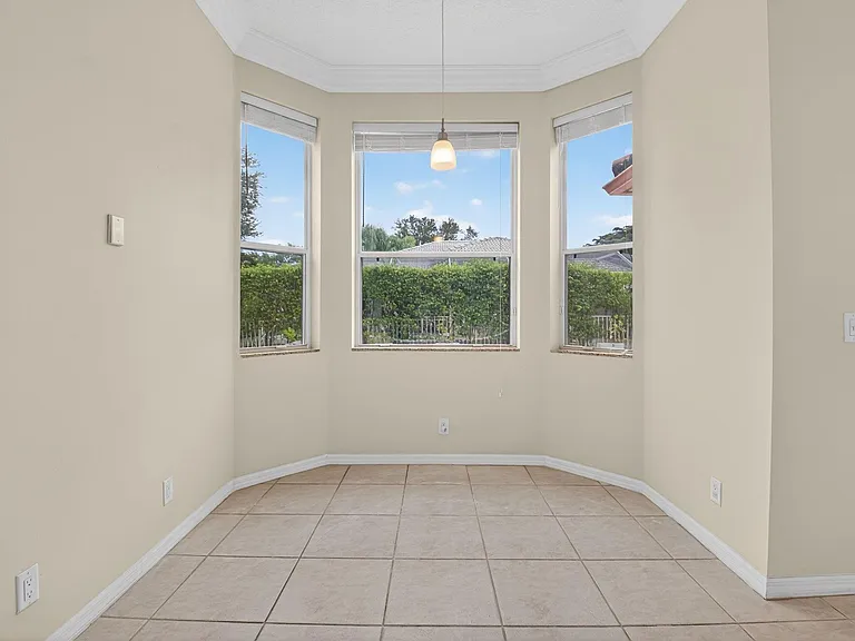 22194 Braddock Pl — Photo 22