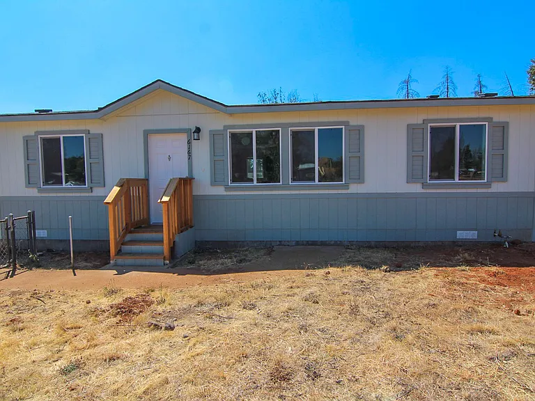 6167 Alamo Way — Photo 2