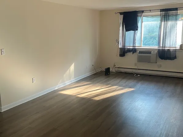 131 Mellen St #22A, Framingham, MA 01702