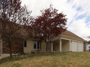 2040 Country Field Dr, Chesterfield, MO
