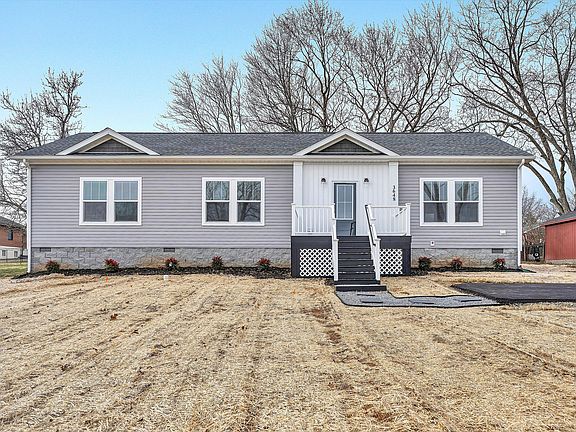 2nd image of 3648 McDaniel Dr