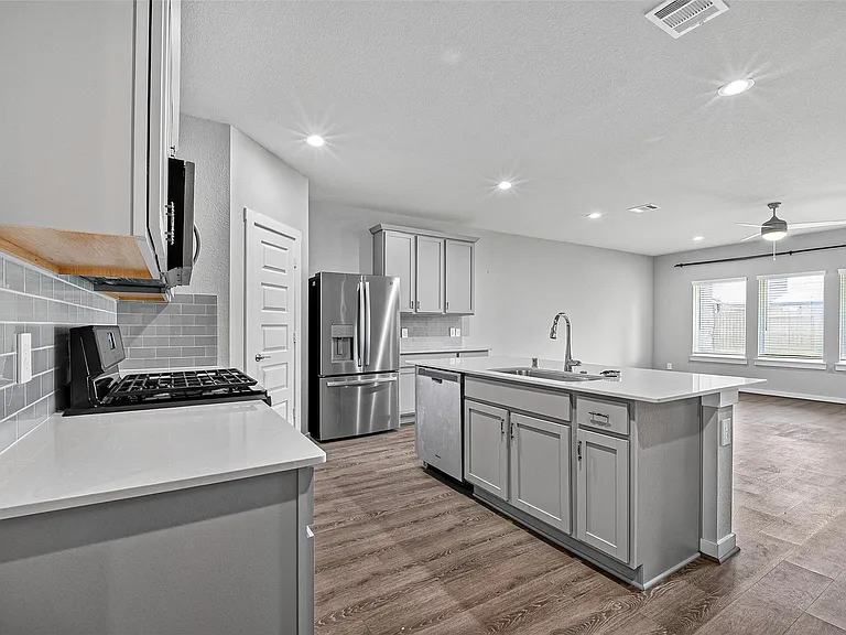 13126 Lago Acero Ln — Photo 9