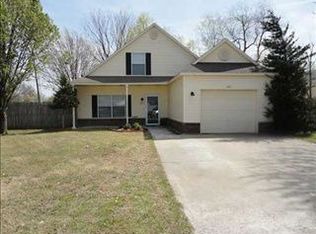 201 Parkcrest Dr, Bentonville, AR 72712