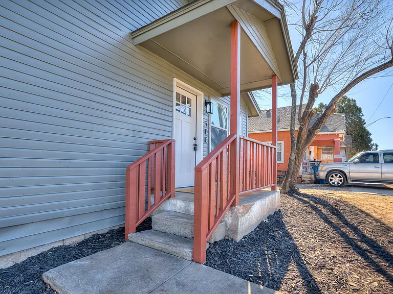 708 N Choctaw Ave — Photo 6