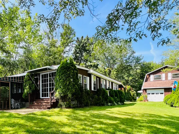 10 Brookside Lane, Mercer, ME 04957