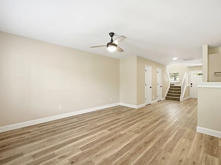 11112 Saintsbury Pl — Photo 9