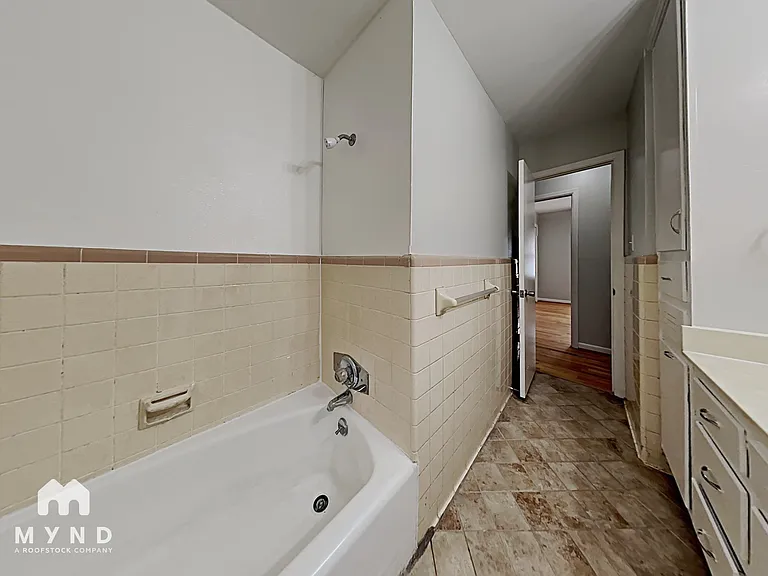 1830 20th Ave — Photo 28
