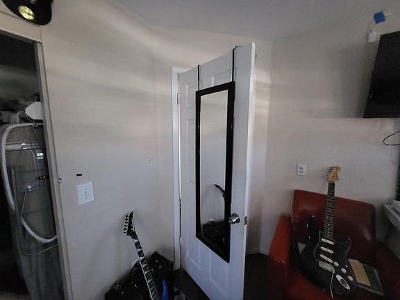 3rd image of 39884 Via Castana