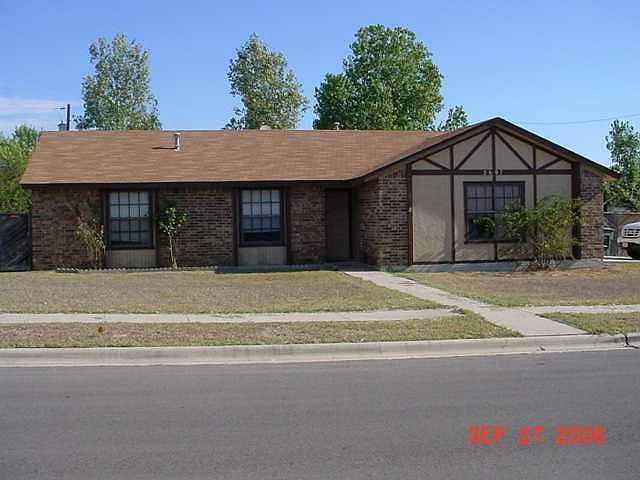 1st image of 2607 Lorraine Cir