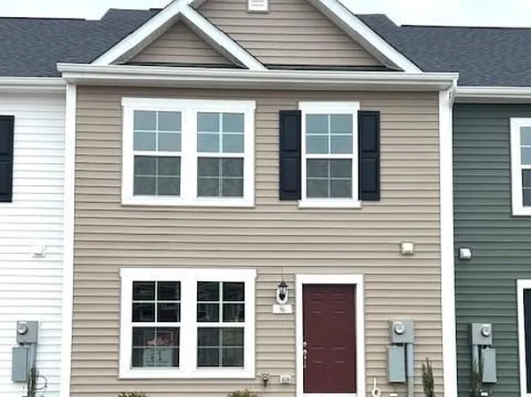 36 Scrub Pine Ct, Bunker Hill, WV 25413