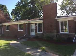 23724 Raven Ave, Eastpointe, MI