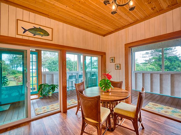 11th image of 2070 Kalanianaole St