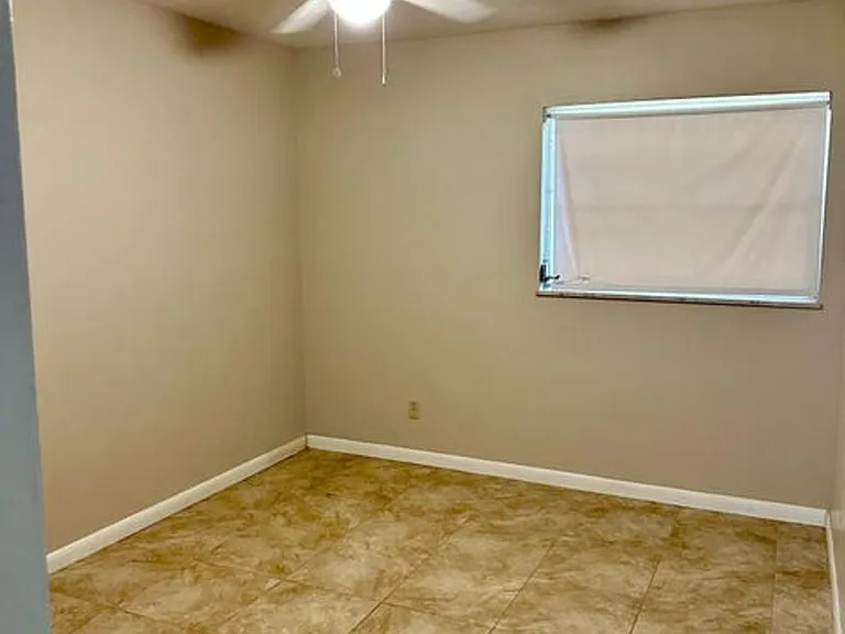 680 Birchwood Ln — Photo 16