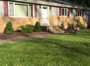 60 Ray Ave, Columbiana, OH 44408