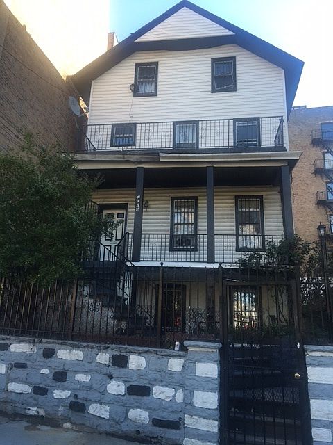 2nd image of 3016 Bailey Ave