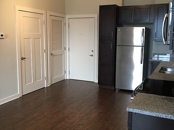 2nd image of 805 Canal St APT 147