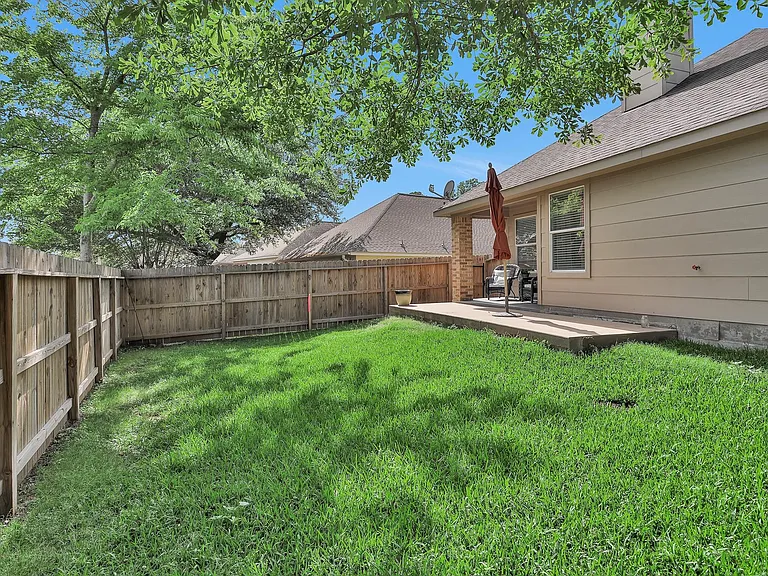 106 Snug Harbor Dr — Photo 13
