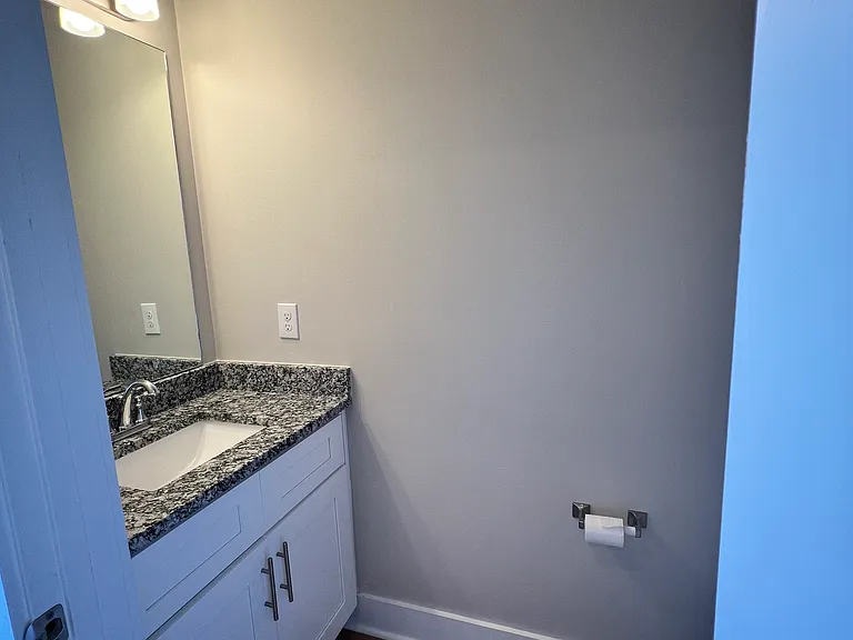 1056 Wells Way — Photo 7