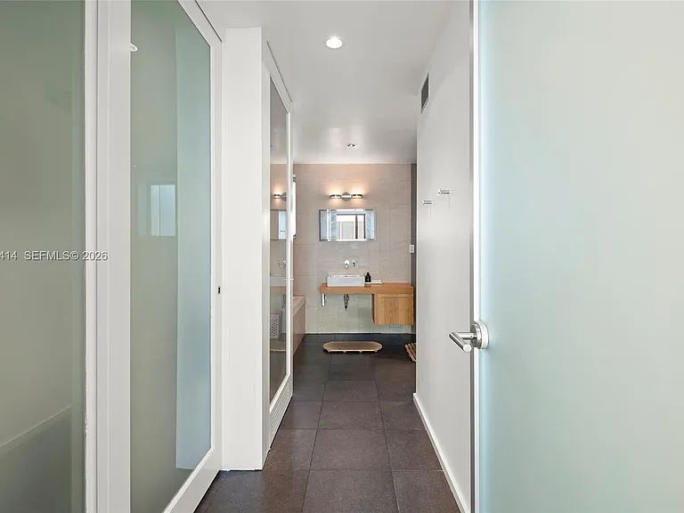 1601 West Ave #202 — Photo 16