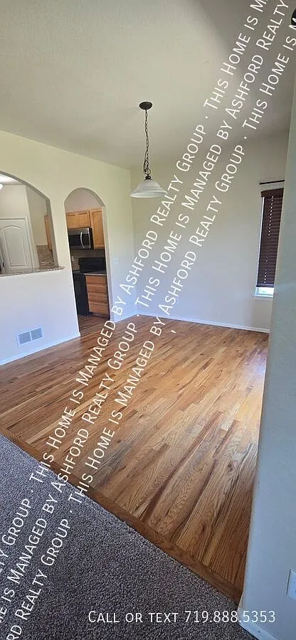4 bed, 3.5 bath, 2968 sqft, $2,100 — Photo 4