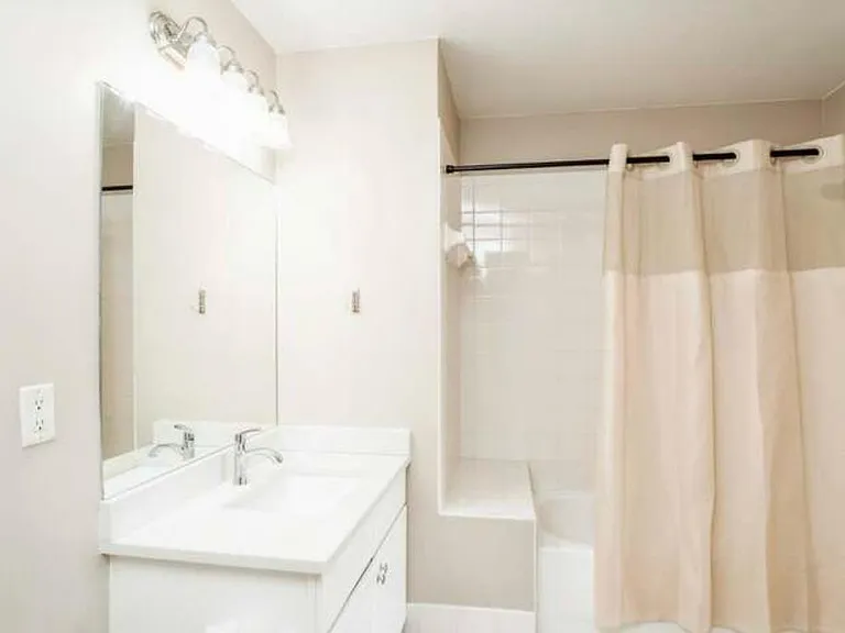 1200 Town Center Dr #305 — Photo 32