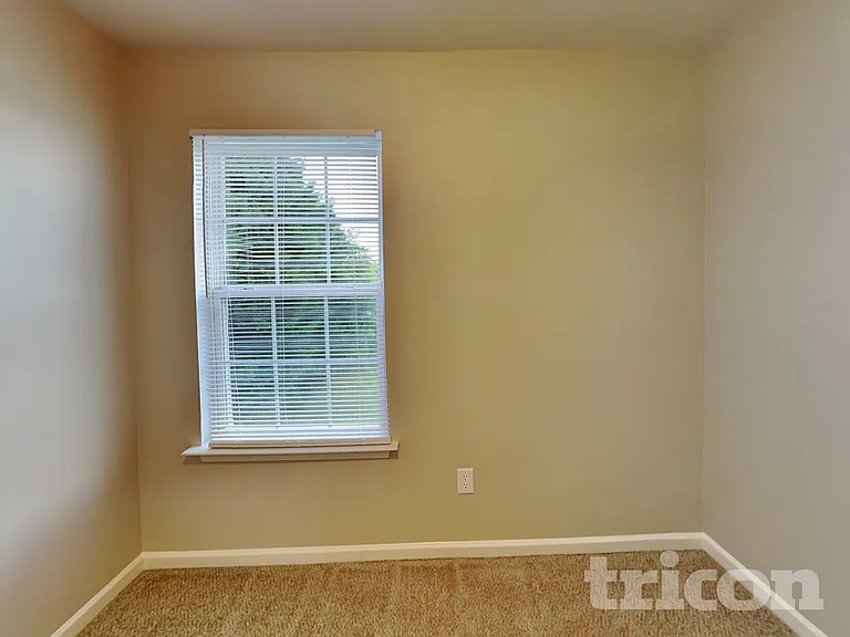 9514 Parkridge Dr — Photo 13