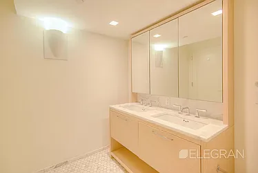 Rented by (Legacy) Elegran