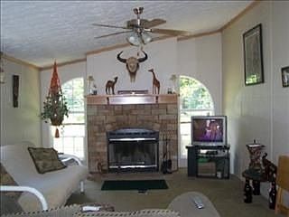 3rd image of 55 Wicklow Dr