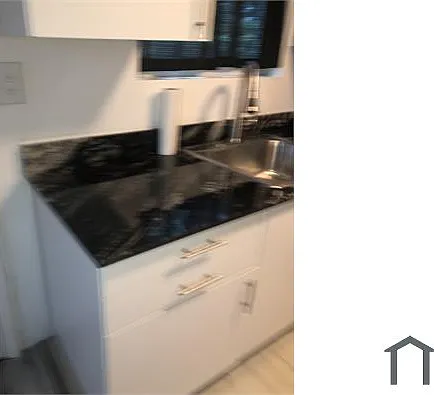 2 bed, 900 sqft, $2,400 — Photo 3