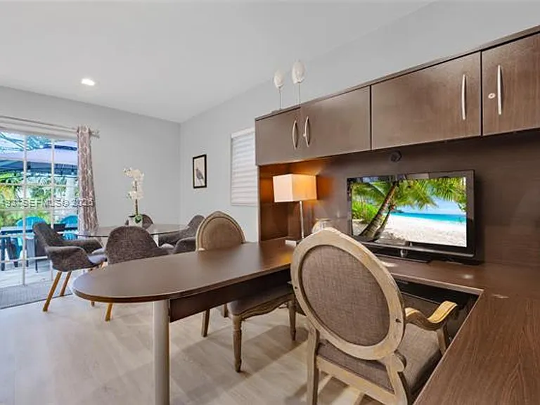 7711 Coquina Dr — Photo 14