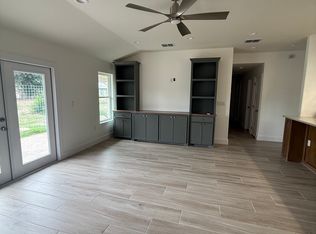 3939 Harvey Ln, Robstown, TX 78380