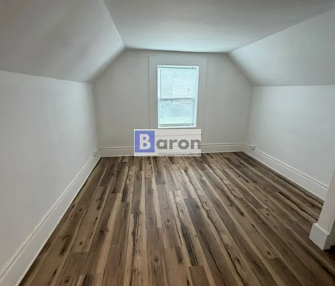 209 S Kaley St — Photo 2