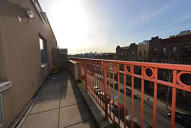 Rented by NY Space Finders Inc.