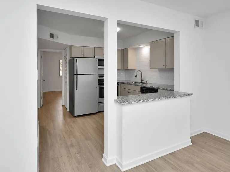 Parkside Place — Photo 15