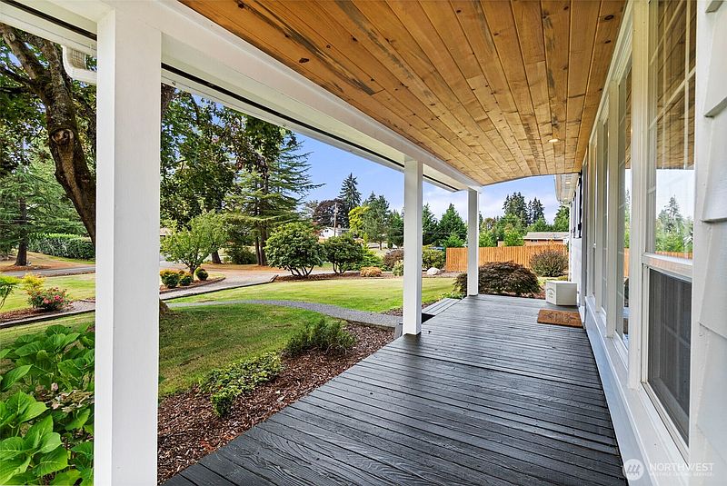 2nd image of 2525 112th Avenue E