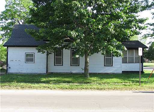 2nd image of 1533 Ellis Blvd NW