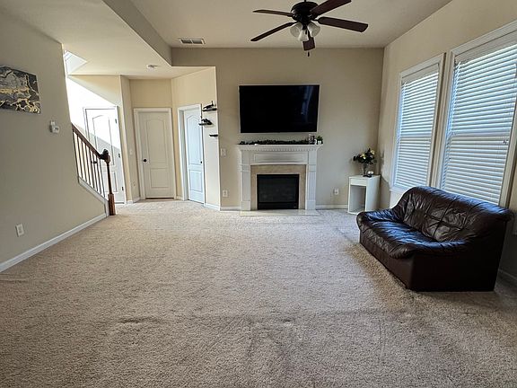 3rd image of 6675 Whitebark Dr