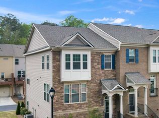 8008 Park Ave, Roswell, GA 30076