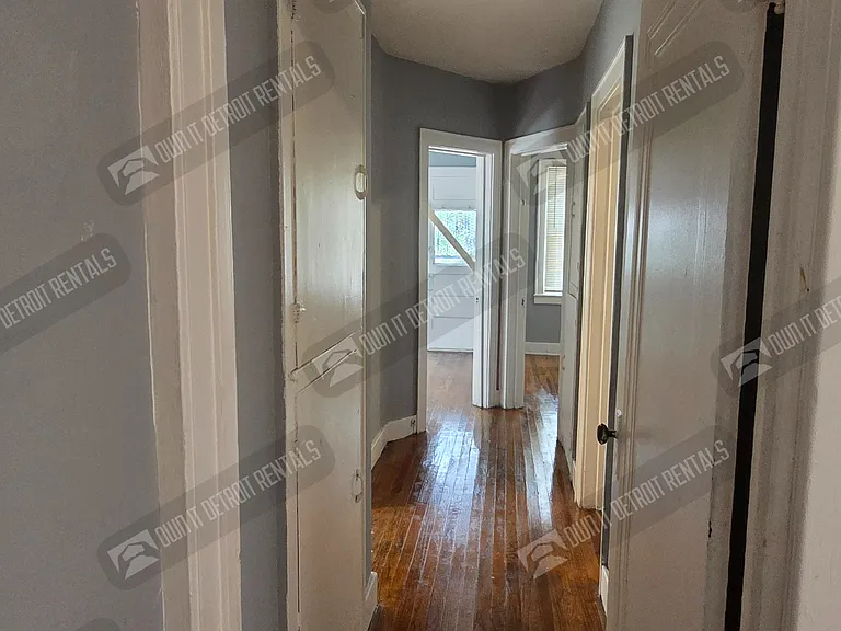 16247 Princeton St — Photo 8