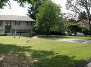 293 Fall Mountain Rd, Bristol, CT 06010