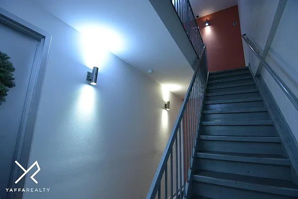 Rented by Yaffa Realty LLC | media 35