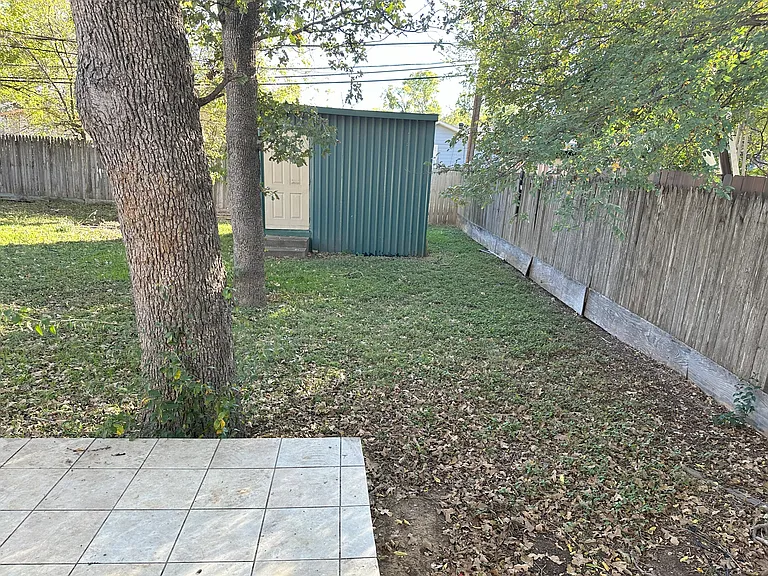 5520 Greenlee St — Photo 15
